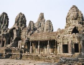 Đền Bayon