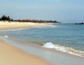 Bãi biển Nhật Lệ