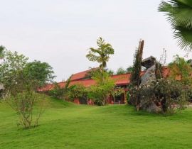 Nhà vườn Song Sinh