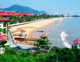 Bãi biển Hoàng Hậu