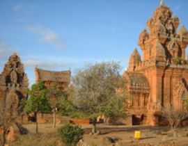 Tháp Pôklông Garai