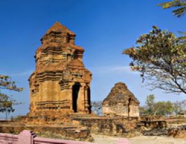 Nhóm di tích tháp cổ Pô-Sha-Nư