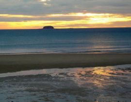 Bãi biển Xuân Thành