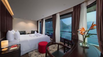 Onyx Pearl Suite
