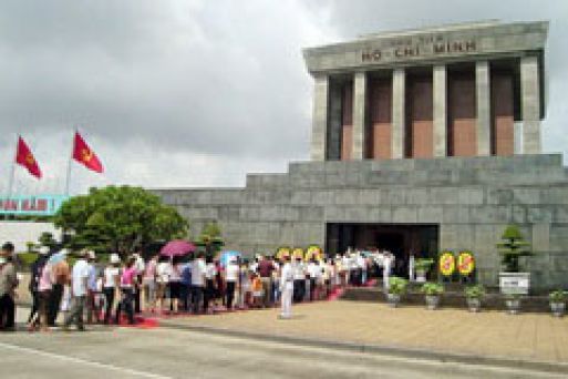 Lăng Chủ tịch Hồ Chí Minh