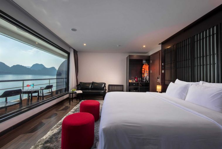 20_golden_room