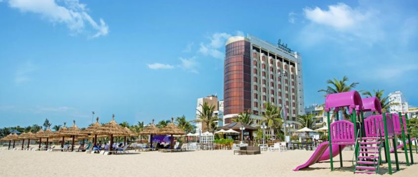 Holiday Beach Da Nang