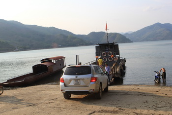 Phà Vạn Yên - Sơn la
