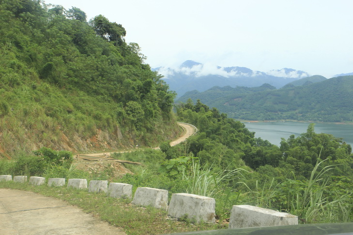 Ba Khan - Phúc Sạn - Hòabình